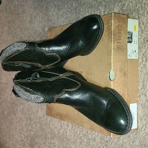 Born size 11 black leather western style boots.
